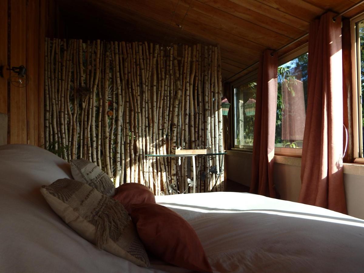 Le P'Tit Nid De Gabriel Bed and Breakfast Les Touches-de-Périgny Εξωτερικό φωτογραφία