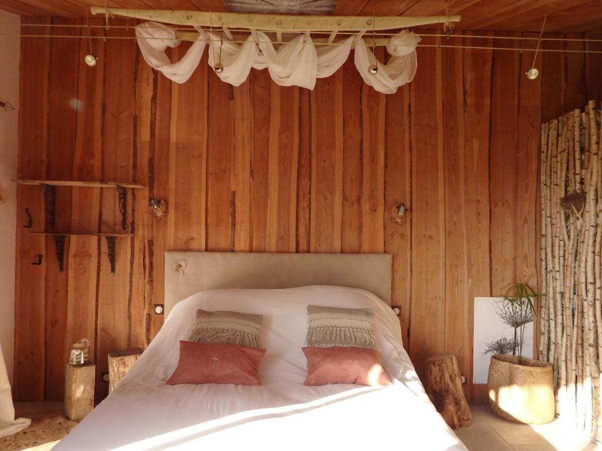 Le P'Tit Nid De Gabriel Bed and Breakfast Les Touches-de-Périgny Εξωτερικό φωτογραφία